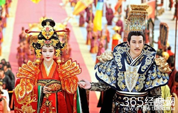 《武媚娘》范冰冰昨晚封后 封后造型引观众惊叹