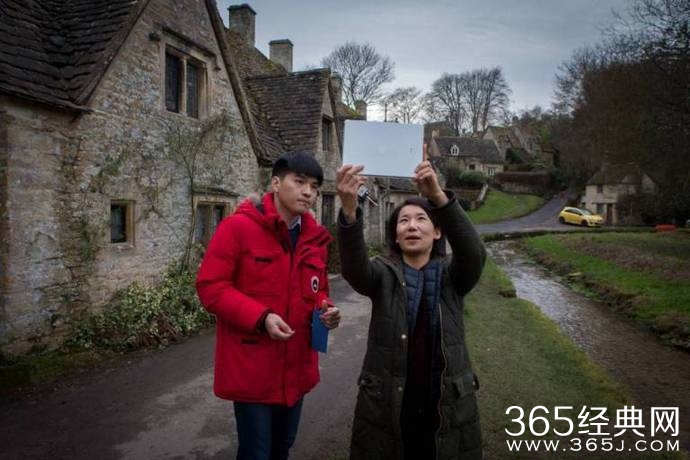 最美的小镇里的爷爷买了辆车 竟引起世界各地人民的震怒