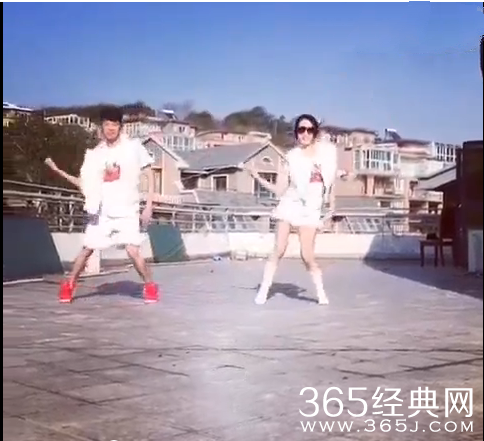 2015新年最火舞蹈《扭羊歌》