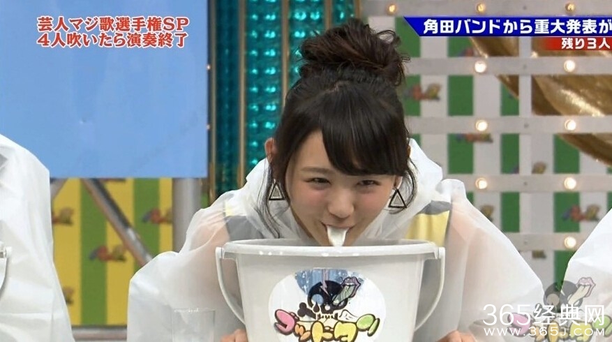 日本写真女星小野乃乃香上节目吐奶遭批太过色情