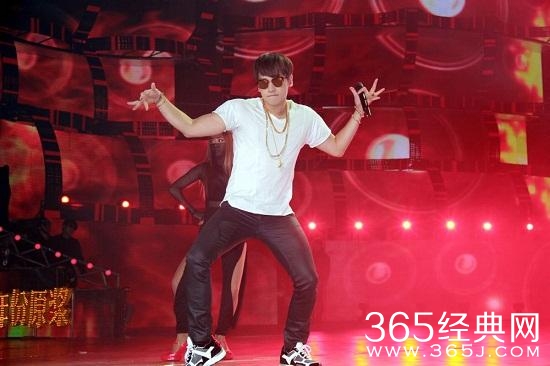 2015安徽春晚开录 李宇春、林忆莲、Rain齐加盟