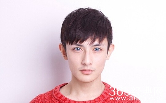 网友挑战COS“精灵王”瑟兰迪尔 全过程！