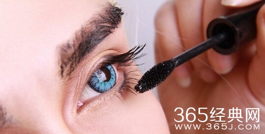 网友挑战COS“精灵王”瑟兰迪尔 全过程！