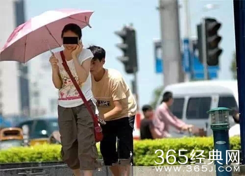 一组冒死偷拍的图片,警惕！