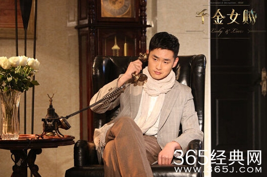 《千金女贼》石头是谁扮演