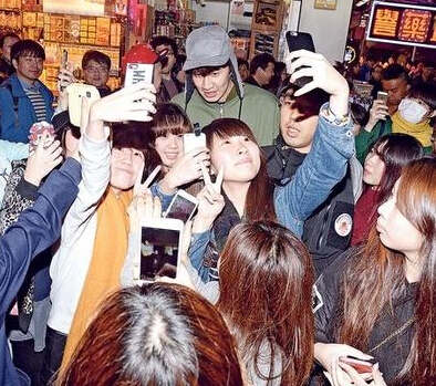 Running Man李光洙王霏霏香港新年特辑是哪一期_新年特辑什么时间播出_365经典网