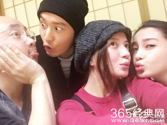 baby亲吻赵薇 黄晓明徐峥秀恩爱