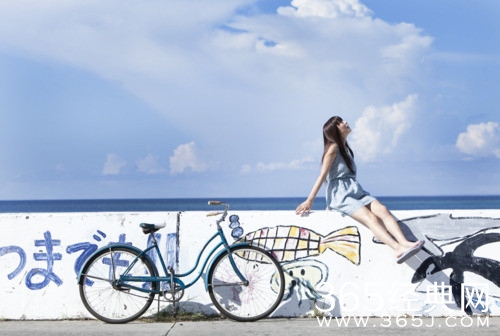 2015心情不好的个性签名大全