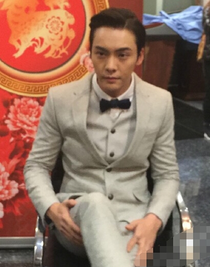 陈伟霆羊年央视春晚唱什么歌 称上央视春晚做伴舞也愿意