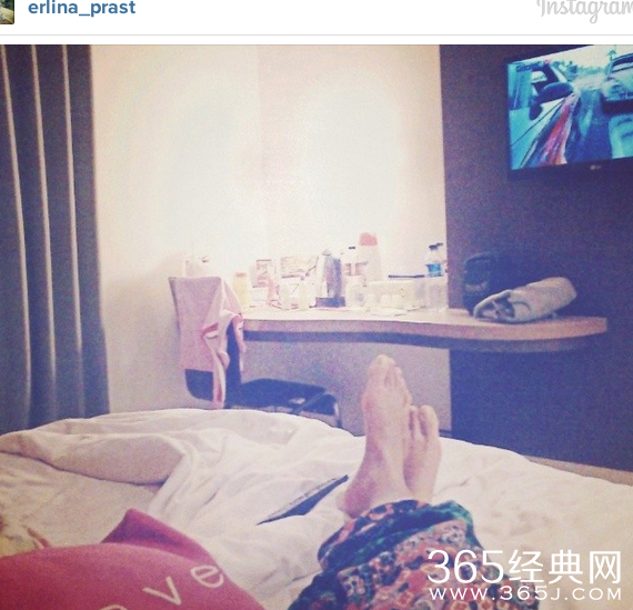 生命中有许多无可避免的难题，这时候“出走”就是一个放松心灵的最好选项。而对编辑而言，旅行已经是生活中不可缺少的一部分，如果你也都有以下症状，恭喜你加入“旅行成瘾症”的一员！