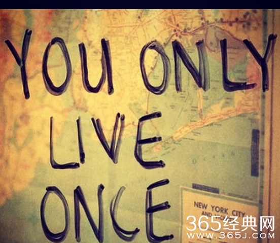 生命中有许多无可避免的难题，这时候“出走”就是一个放松心灵的最好选项。而对编辑而言，旅行已经是生活中不可缺少的一部分，如果你也都有以下症状，恭喜你加入“旅行成瘾症”的一员！