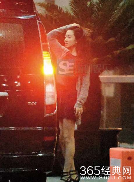 郑恺白富美女友私照曝光