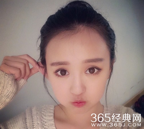 川外校花清纯典雅 酷似佟丽娅董洁合体