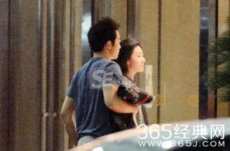 郑恺白富美女友私照曝光  揭秘郑凯女优迪奥女郎资料