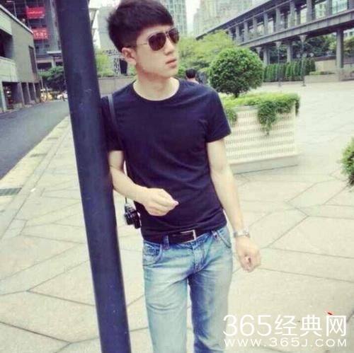 最帅公交司机走红