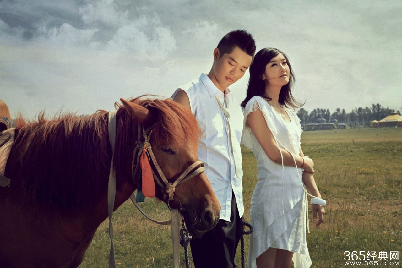 凤凰传奇最新单曲《最好的时代》试听