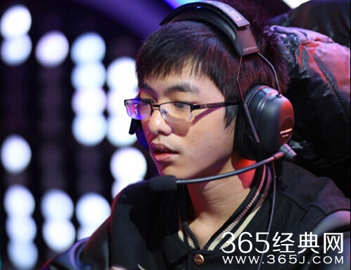 IET专访Snake：LPL最大黑马 上单圣枪哥展望IET