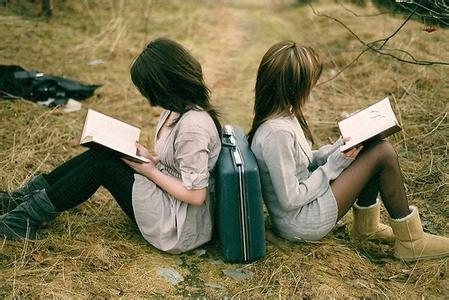 发牌的是上帝，出牌的是自己