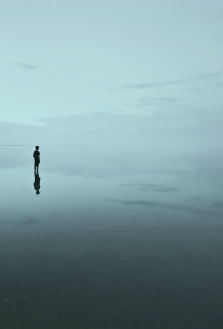 一旦做出成绩来，那么全世界都将和颜悦色