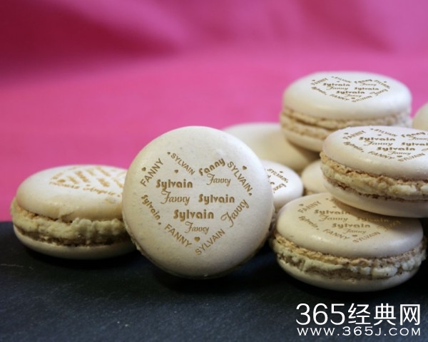 世界各国情人节奇葩活动