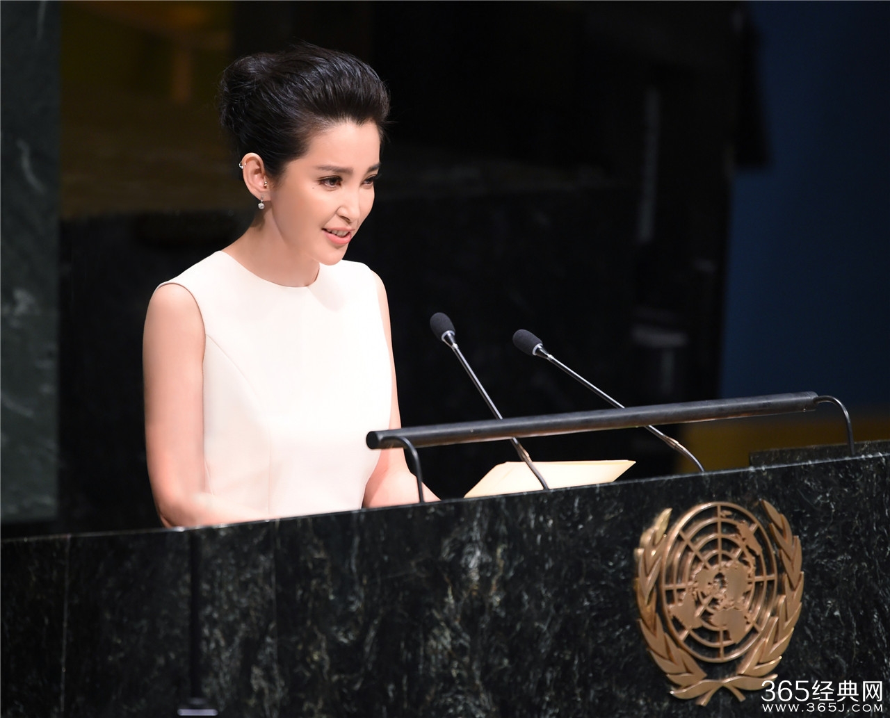 李冰冰自曝自己已不是处女_李冰冰被谁破处了_365经典网