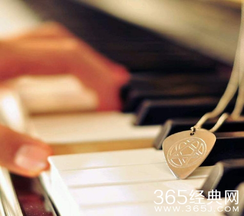 木心：爱情显得好时，不是爱情，是智慧和道德图片