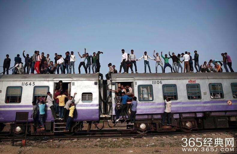 印度再现开挂列车_印度铁路拥挤不堪政府将加大投资_365经典网