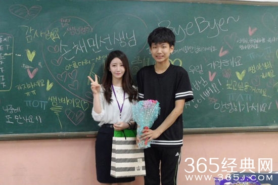 “雪肌女实习老师”走红网络 天使面孔魔鬼身材