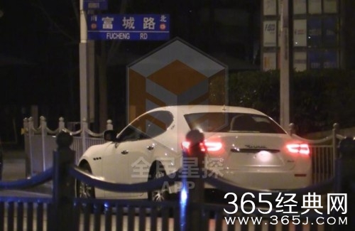 范冰冰李晨甜蜜过情人节 缠绵三天两夜高清图片