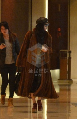 范冰冰李晨甜蜜过情人节 缠绵三天两夜高清图片