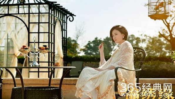 《锦绣缘华丽冒险》第2集舞女殷明珠唱的歌是什么