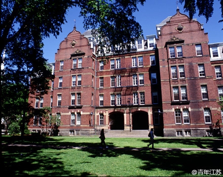  教育部公布2015年高校更名通知_各地高校更名名单发布_365经典网