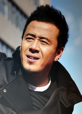 杨坤为什么退出中国好声音第四季导师团 为主演电影做准备