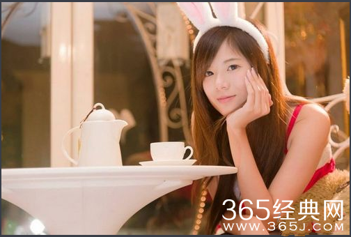 台南校花方唯真走红网络