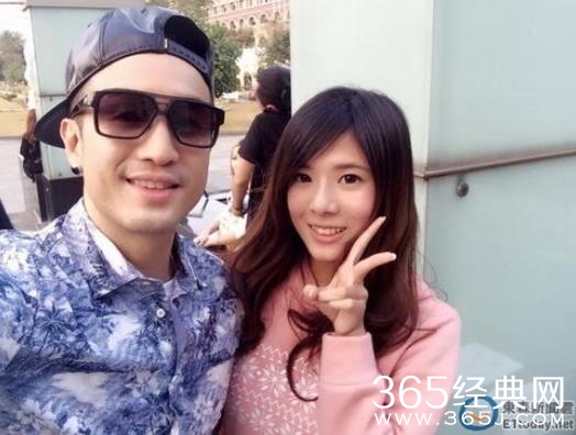 台南校花穿扮女仆走红诱人喷鼻血_方唯真资料男友私房照起底_365经典网