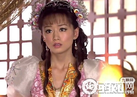 《封神英雄榜2》中美人鱼鲛儿怎么爱上姜子牙的_鲛儿强吻姜子牙第几集