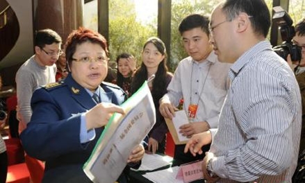 网传韩红辞职从部队转业_韩红回短信不属实_365经典网