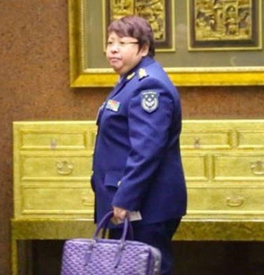 网传韩红辞职从部队转业_韩红回短信不属实_365经典网