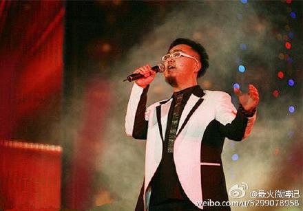 歌手谭赟与怀孕妻子遇车祸同遇难_网曝惨痛车祸现场情况_365经典网