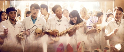 电影《万物生长》同名主题曲MV试听歌词 画面魔性十足图片