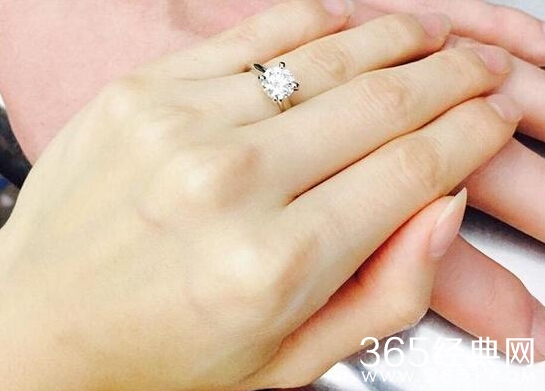 江语晨外籍男友富二代家境及背景_江语晨是小三吗_365经典网