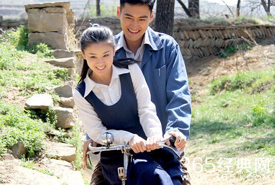 《平凡的世界》最后为什么秀莲也跟着小霞死了