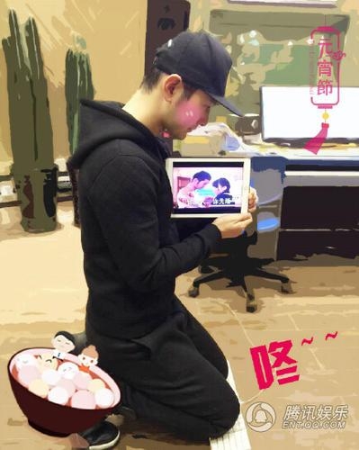 黄晓明跪键盘闹元宵_众明星是如何闹元宵的_365经典网