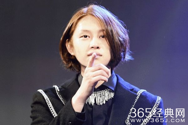 金希澈出道十周年_中国粉丝做慈善庆祝_365经典网