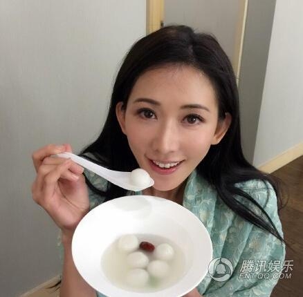 黄晓明跪键盘闹元宵_众明星是如何闹元宵的_365经典网