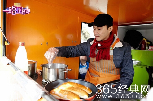 一路上有你20150307期看点介绍_夫妻摆摊张智霖街头卖热狗_365经典网