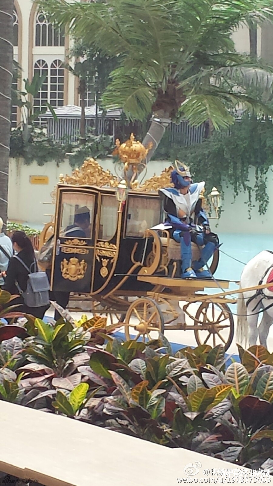 《奔跑吧兄弟2》第一期录制花絮:范冰冰携韩庚cosplay