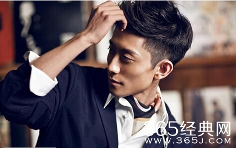 张一山新欢女友是谁亲密照流出 张一山新女友照片资料及家庭背景