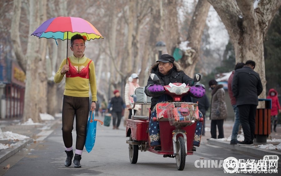 胸罩哥郭力老婆是谁 胸罩哥郭力穿胸罩的原因
