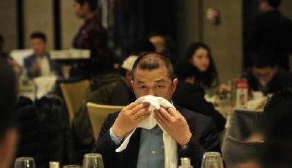 李亚鹏秃顶严重_李亚鹏是生病了么_365经典网